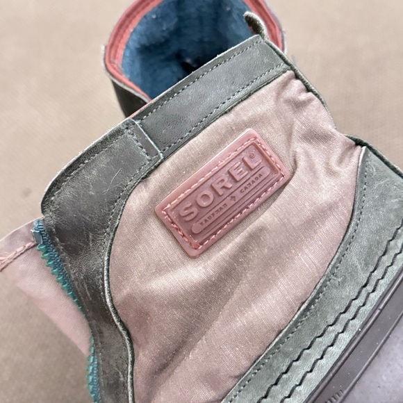 Vintage Sorel Front Zip Fleece Lined Boots - Picture 12 of 12